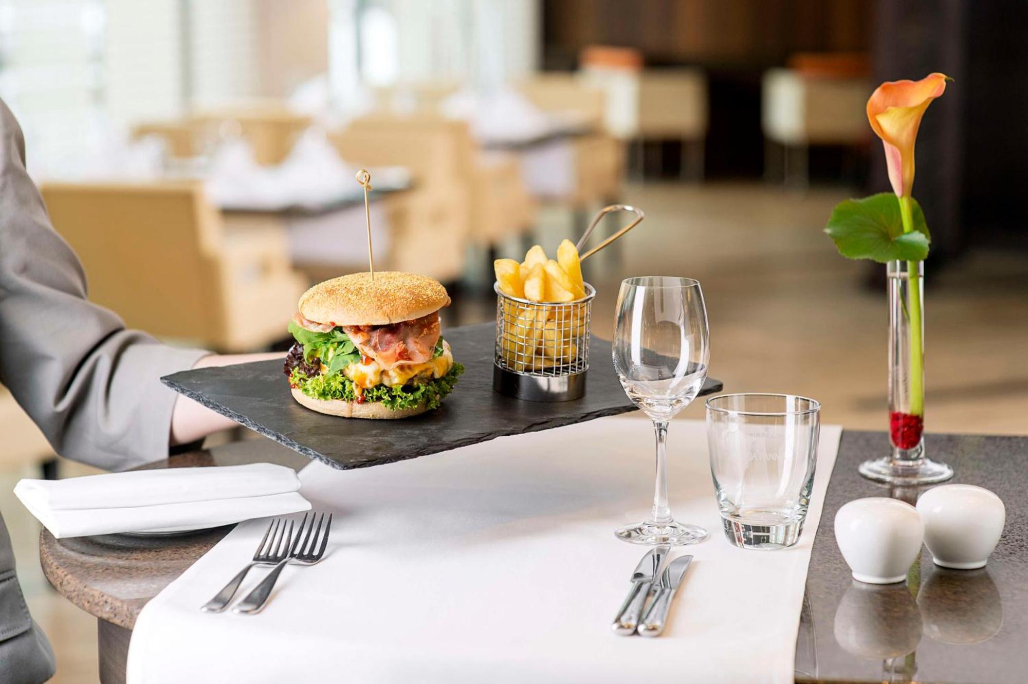 Nh Collection Nuernberg City Ngoại thất bức ảnh